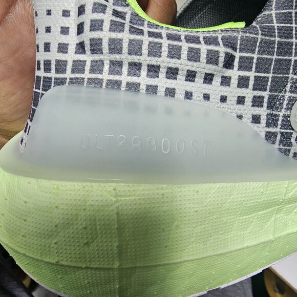 New Size 10.5 Men's Adidas Ultraboost Light Grey Silver Digital Green IG7963 - Picture 5 of 12